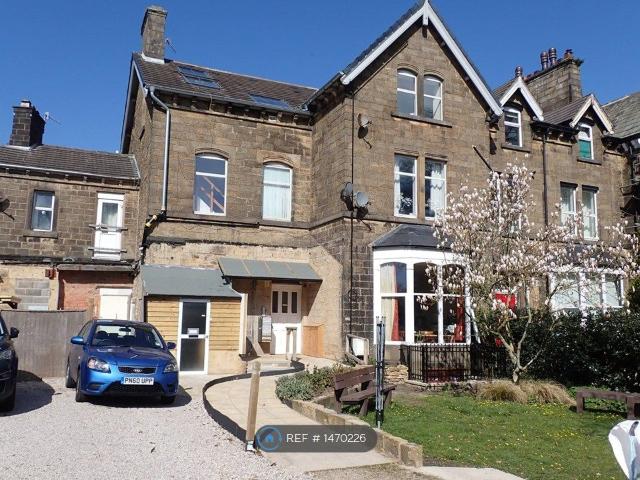 Room for rent in Castle and Priory Precinct, Bare