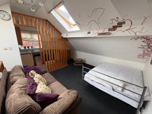 Studio for rent in Bloxwich, West Midlands