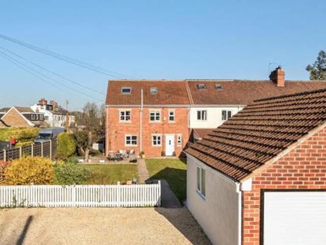 House for sale in Garforth, West Yorkshire