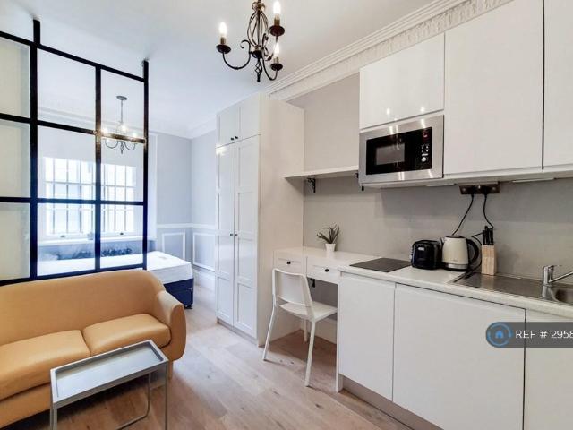 Apartment for rent in Paddington, Greater London