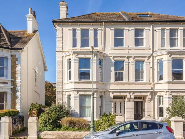 Apartment for rent in Aldrington