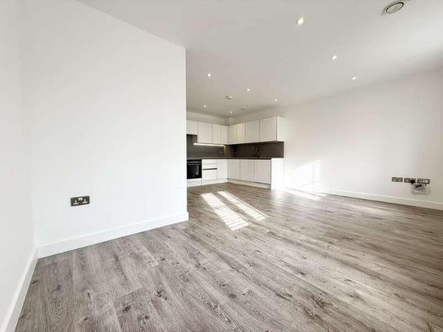 Apartment for rent in Westbrook, Acol