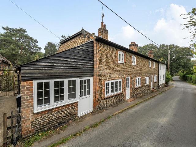House for rent in Elstead, Waverley