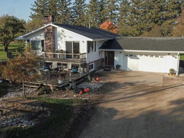 House for sale in Aplington, Iowa