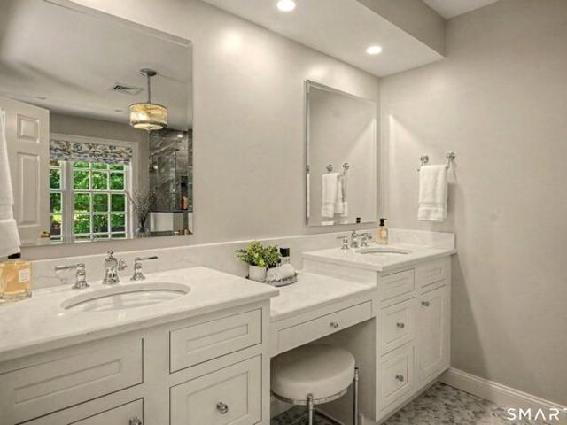 House for sale in Avon, Connecticut