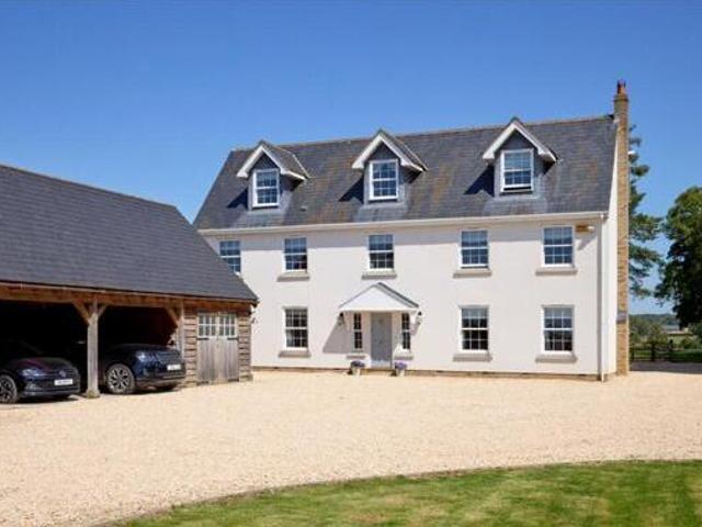 House for sale in Brackley, Northamptonshire