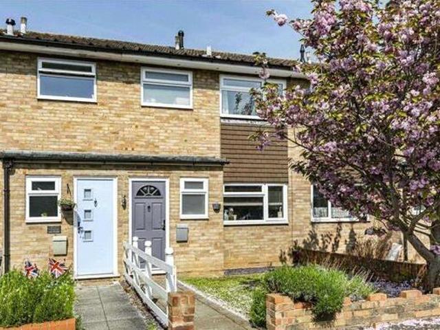House for sale in Lower Halliford, Surrey
