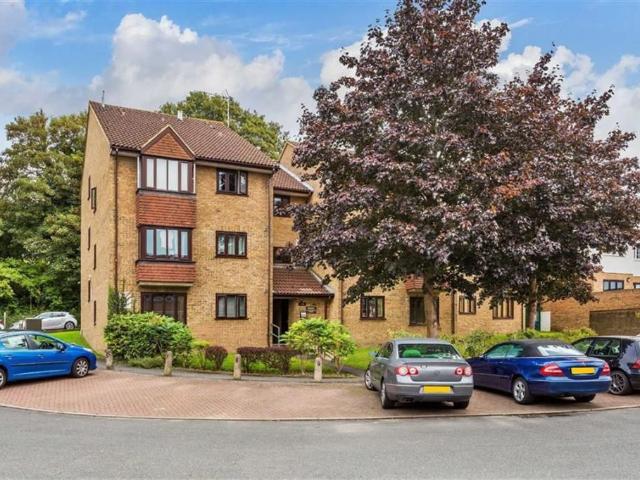 Apartment for rent in Hillview, Surrey