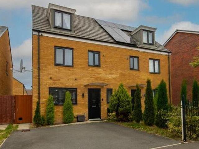 House for sale in Hampton Green, Cambridgeshire