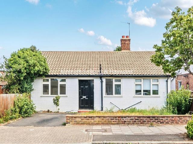 House for rent in Elmers End, Greater London