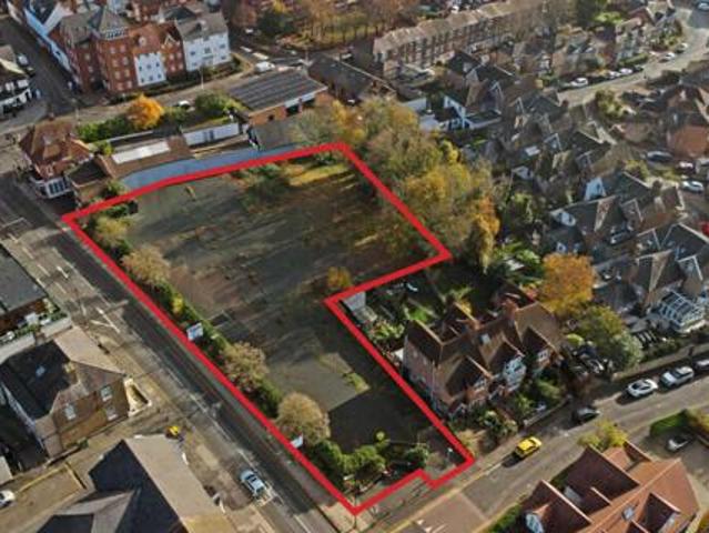 House for sale in Navestock Side