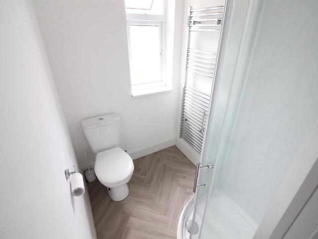 House for rent in London Borough of Hounslow, Hanworth