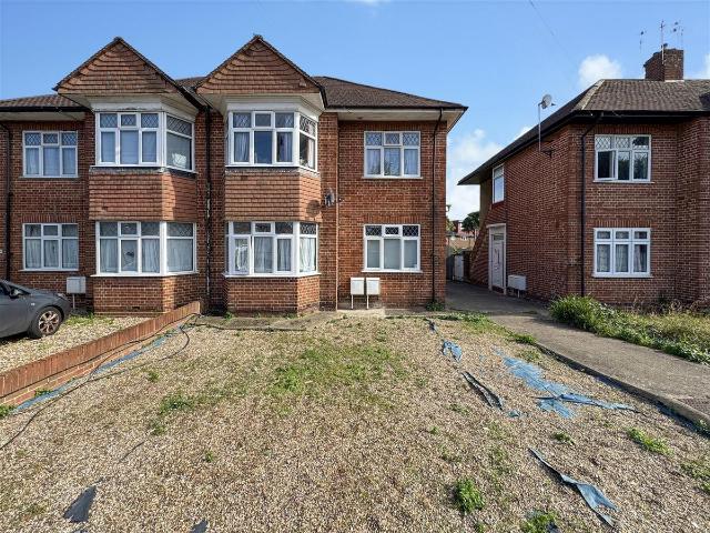 House for rent in London Borough of Hounslow, Hanworth