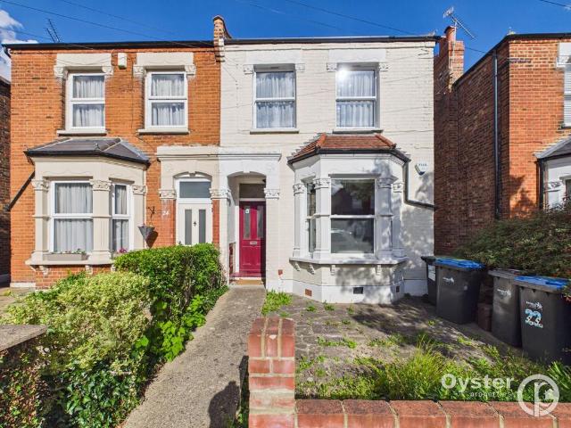 Apartment for rent in Palmers Green, Greater London