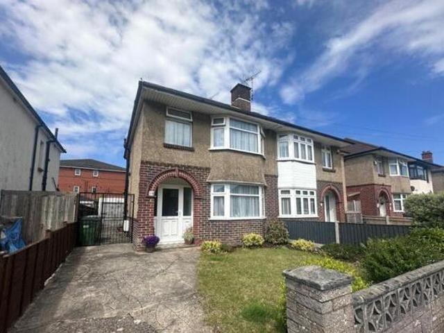 House for sale in Barton Stacey, Hampshire