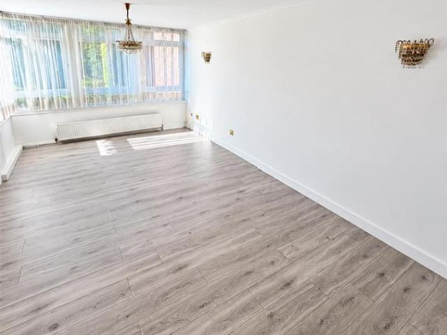 Apartment for rent in Hendon, Greater London