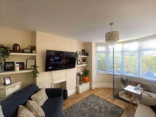 Apartment for rent in Westcliff-on-Sea, Alton Barnes