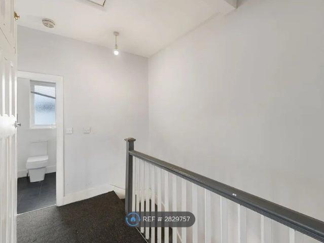 House for rent in Alton Barnes, Essex