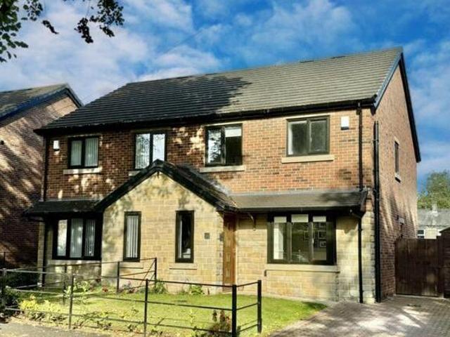 House for sale in Cleckheaton, Kirklees