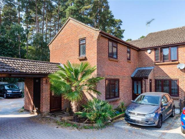 House for rent in Winkfield, Bracknell Forest