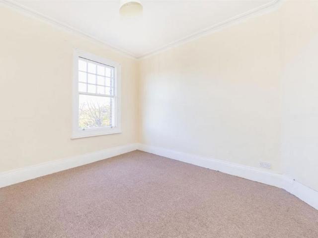 Apartment for rent in East Greenwich, Greater London