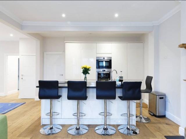 House for rent in East Greenwich, Greater London