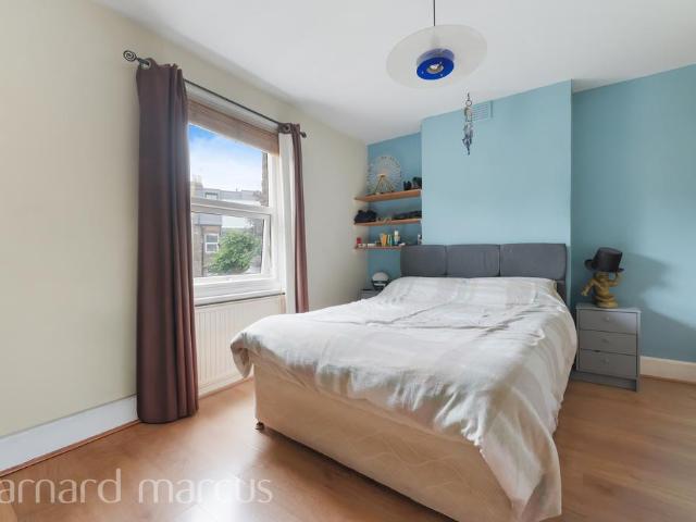 House for rent in Furzedown, Greater London