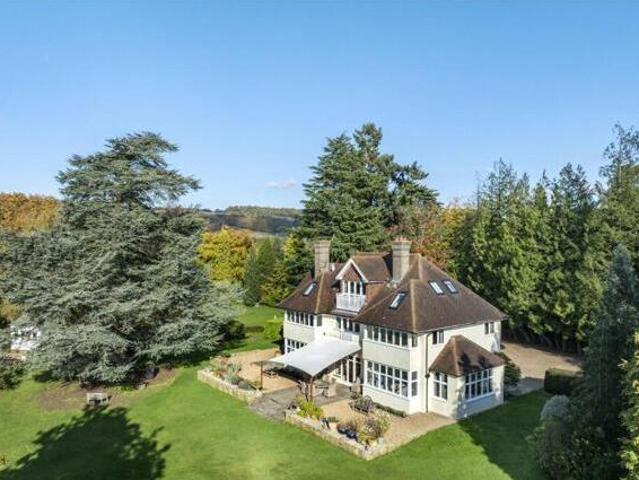 House for sale in Pachesham Park, Surrey