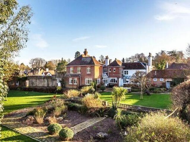 House for sale in Pachesham Park, Surrey
