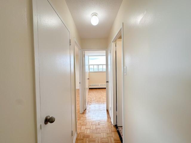 Apartment for rent in Cooksville, Mississauga