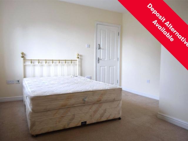 Room for rent in Oxleaze, Gloucester