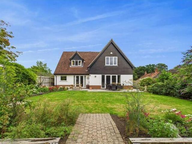 House for sale in Key Street, Suffolk