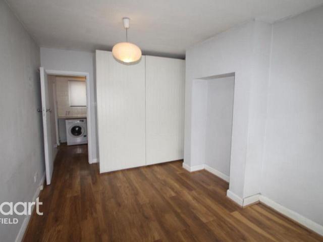 Apartment for rent in Edmonton, Greater London