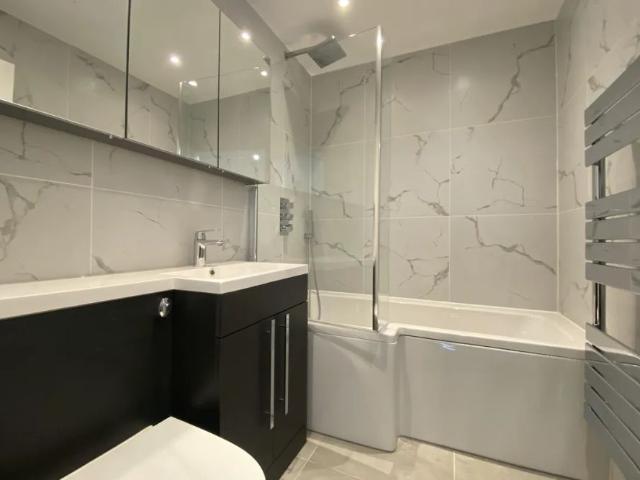 Apartment for rent in London Borough of Ealing, Perivale