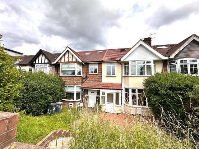Apartment for rent in London Borough of Ealing, Park Royal