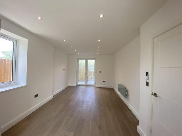 Apartment for rent in London Borough of Ealing, Perivale