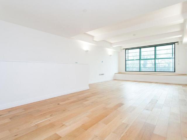 Apartment for rent in London Borough of Ealing, Greater London