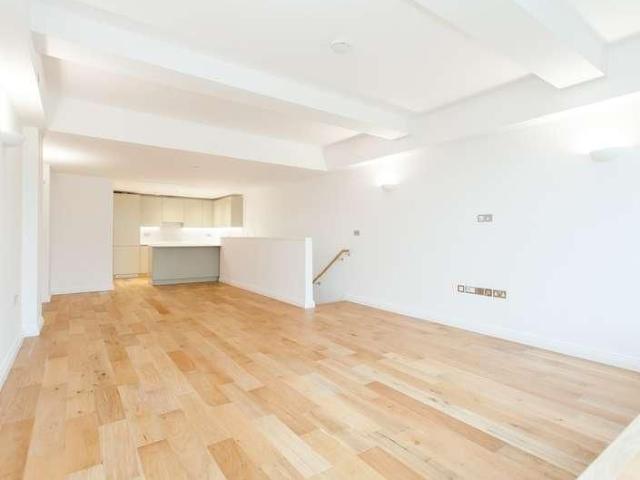 Apartment for rent in London Borough of Ealing, Perivale