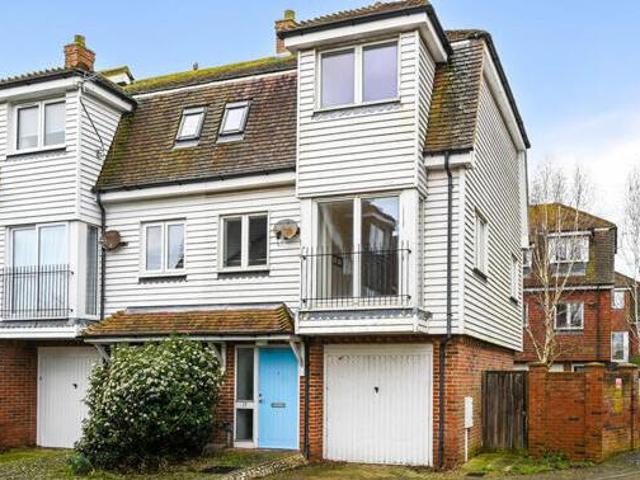 House for sale in Heathlands, East Sussex