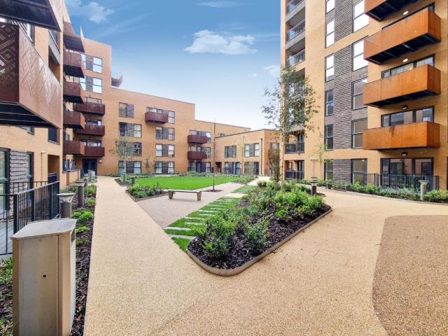Apartment for rent in London Borough of Ealing, Greater London