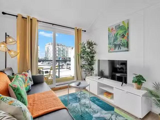 Apartment for rent in Roedean
