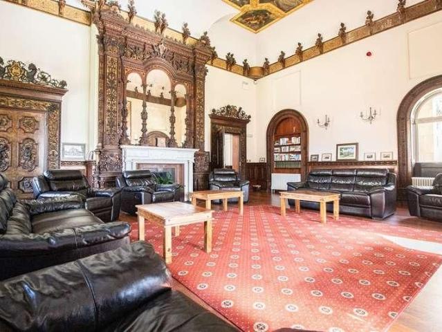 Townhouse for rent in Brynsadler, Wales