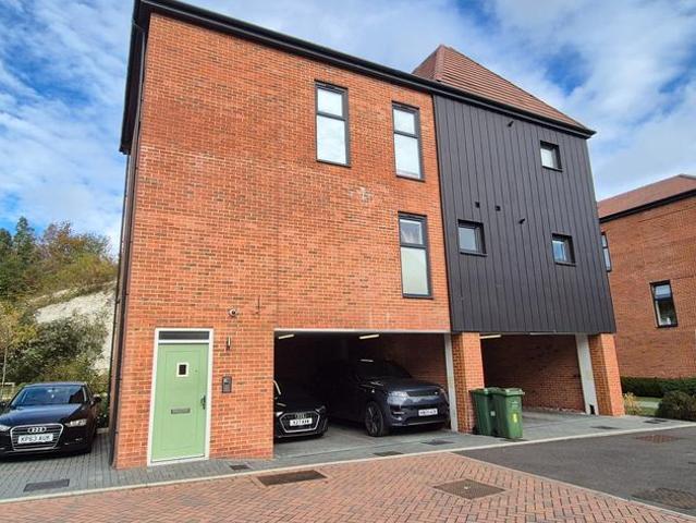 Apartment for rent in Ashmere, Dartford