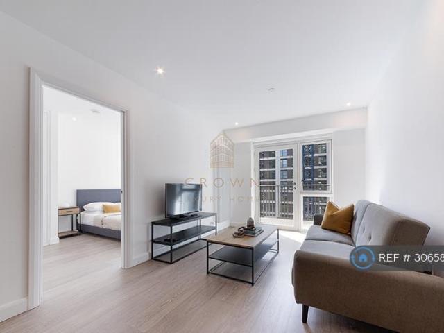 Apartment for rent in Custom House, Greater London