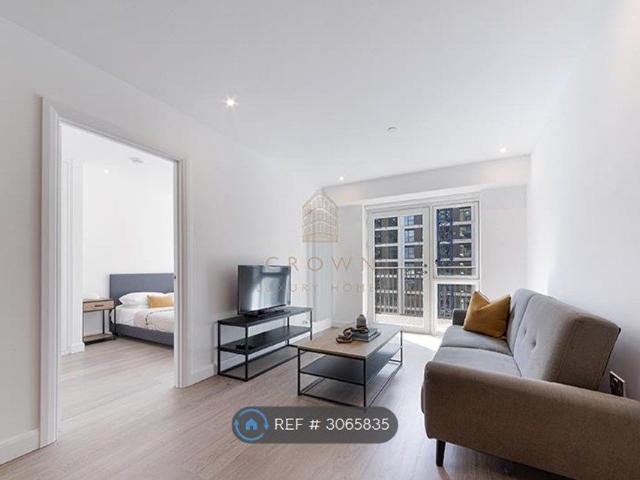 Apartment for rent in Custom House, Greater London