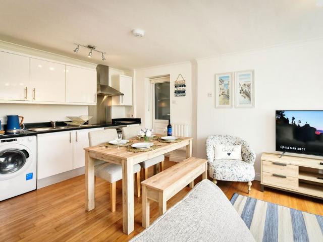 House for rent in Thistleboon, Mumbles ,the