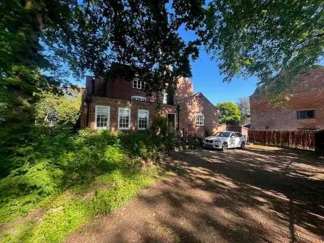 Apartment for rent in New Parks, Leicester