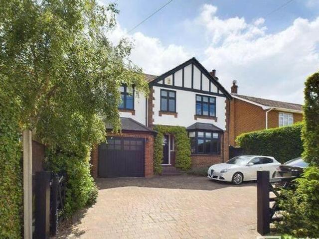 House for sale in Queens Park, Billericay