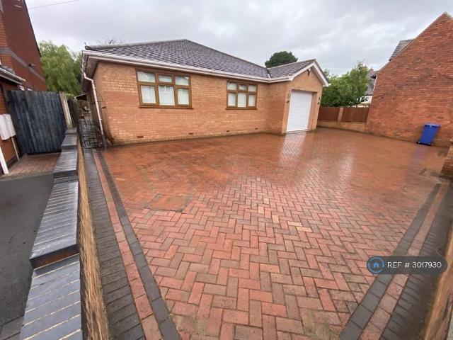 House for rent in Chadsmoor, Staffordshire