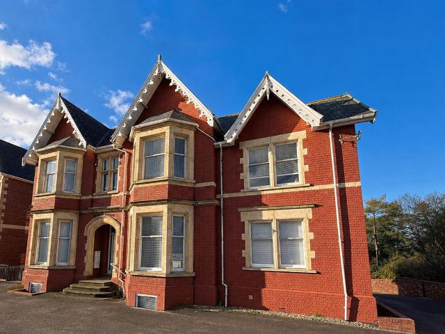 Apartment for rent in Golden Valley, Gloucestershire